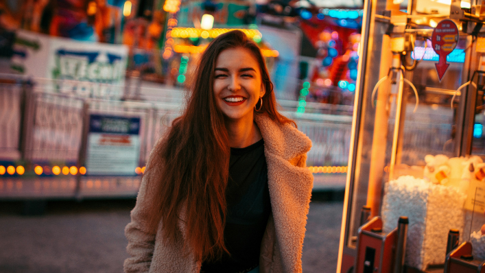 Don’t Marry the Guy Who Tells You You’re Pretty With No Make-Up— Marry This Guy Instead