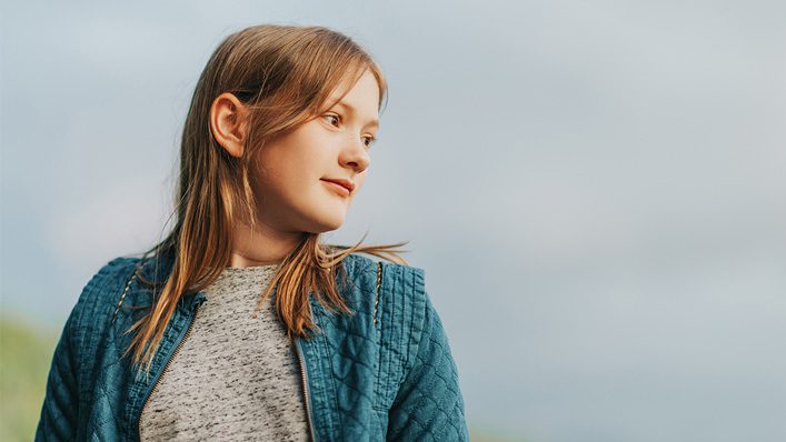 Daughter Abandoned By Dad at 2-Yrs-Old Finds Out He Has “New Kids.” Her Response Teaches a Powerful Lesson in Forgiveness.