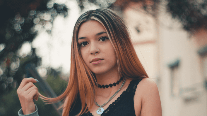 What Parents Need to Know About the “Back to School Necklace” Trend